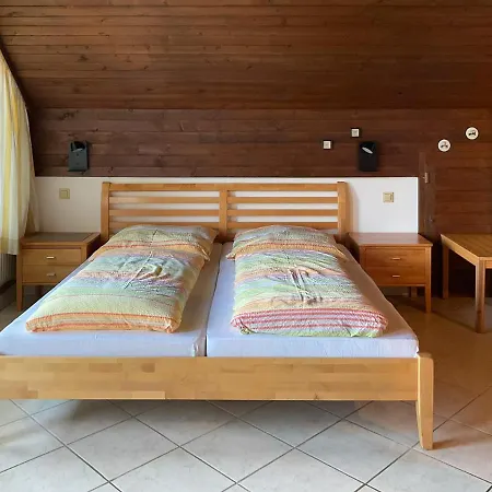 Franc Apartman *